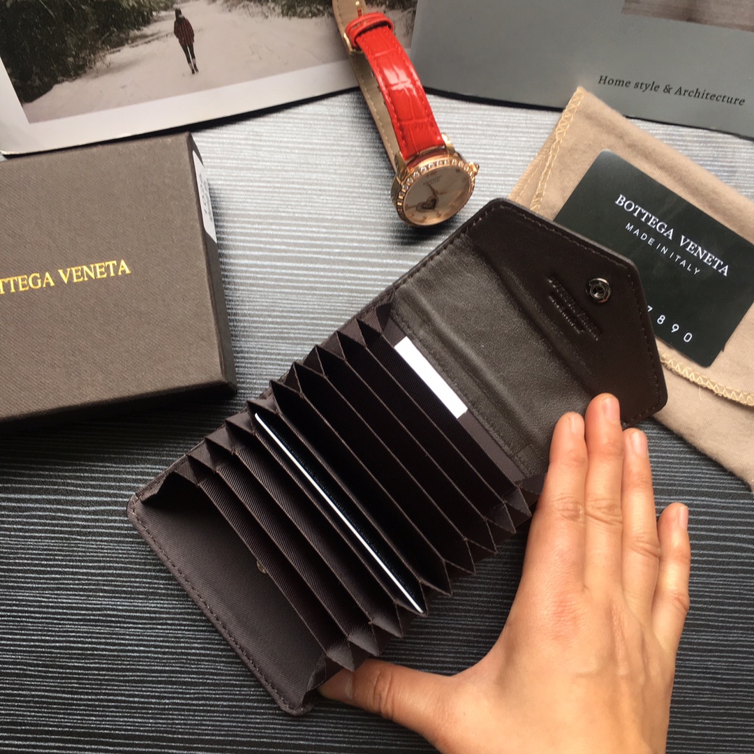 個性的なデザ 人気ブランドボッテガヴェネタ Bottega Veneta 実物の写真 N品スーパーコピー代引き対応国内発送後払い安全必ず届く優良サイト